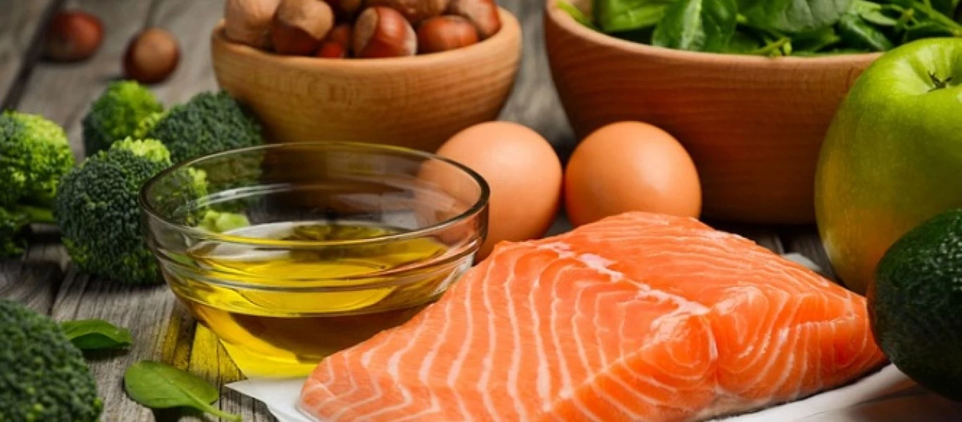 Οι 5+1 τροφές που είναι με αρκετά λιπαρά αλλά είναι υγιεινές